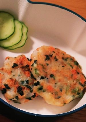 離乳食後期つかみ食べ　鮭とおとうふバーグ-レシピのメイン写真