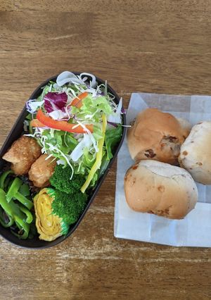 JK☆クルミパン＆カラフルサラダ弁当♪-レシピのメイン写真