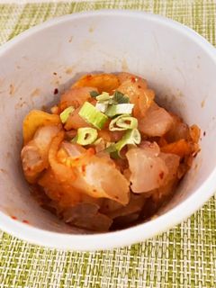 チャンジャ風✨キムチとヒラメの刺身和え-レシピのメイン写真