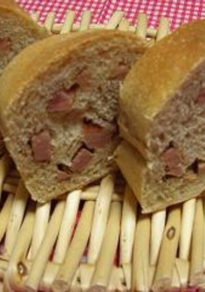 全粒粉入りハムのロール食パン☆彡-レシピのメイン写真