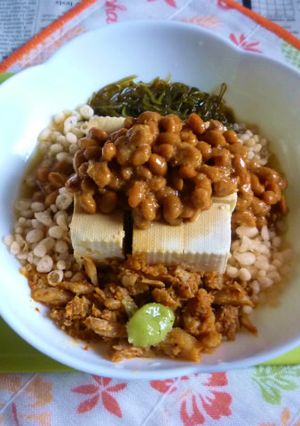 納豆･味付け芽かぶ･鯛そぼろの冷や奴-レシピのメイン写真