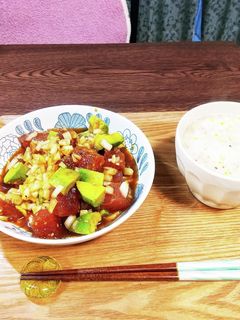 まぐろとアボカド、焼き肉のたれ和え-レシピのメイン写真