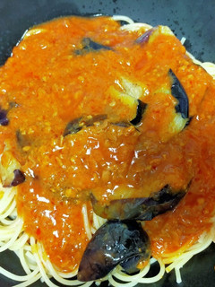 レトルトと冷凍揚げナスミートソースパスタ-レシピのメイン写真