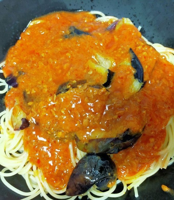 レトルトと冷凍揚げナスミートソースパスタ-レシピのメイン写真