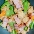 ハッシュドポテトにベーコンと余り野菜