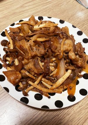 豚肉としめじのピリ辛炒め♡-レシピのメイン写真