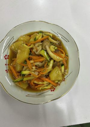 鳳梨炒牛肉（パイナップルと牛肉の炒め物）-レシピのメイン写真