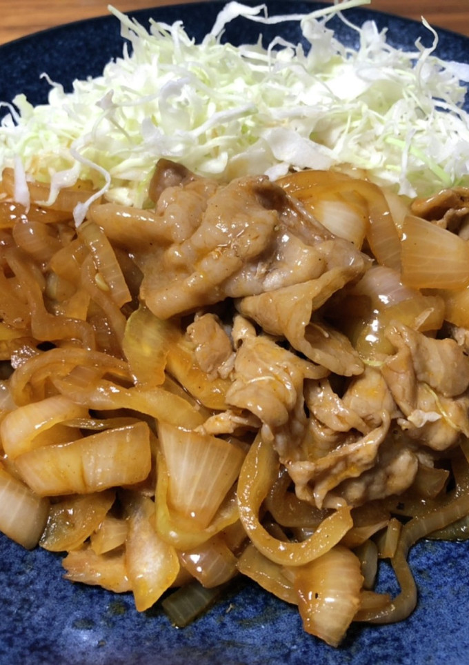 豚バラ肉と玉ねぎのソース炒め-レシピのメイン写真