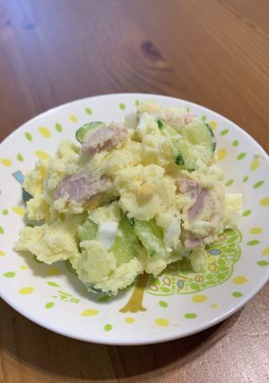 魚肉ソーセージとゆで卵のなめらかポテサラ-レシピのメイン写真