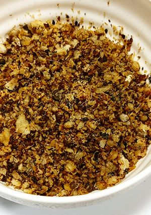 旬のトビウオを丸ごと味わう手作りふりかけ-レシピのメイン写真