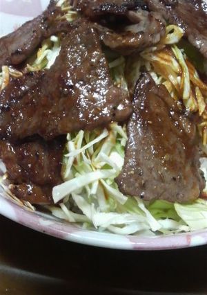 千切りキャベツがおいし☆カルビ丼-レシピのメイン写真