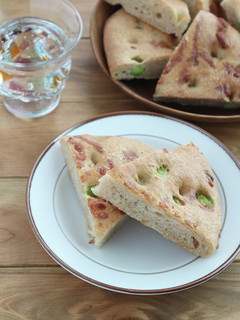 全粒粉で☆枝豆とチーズのフォカッチャ-レシピのメイン写真