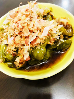 丸ごと焼くだけ!焼きピーマン-レシピのメイン写真
