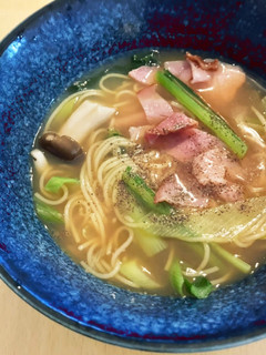 簡単!蒲焼きのタレを使った醤油ラーメン-レシピのメイン写真