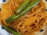 新じゃがいもと糸こんにゃくの煮物♪