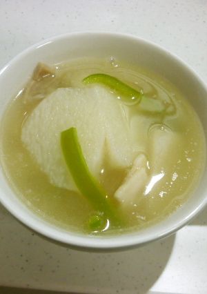 簡単ながいもとベーコンのスープ-レシピのメイン写真