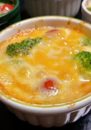 ココットでかわいい余り野菜の豆乳グラタン-レシピのメイン写真