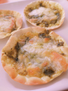 餃子の皮でバジルピザ-レシピのメイン写真