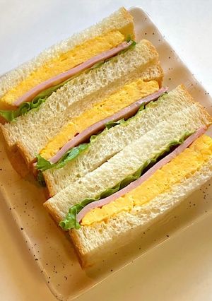 甘い玉子焼きの辛子マヨサンド-レシピのメイン写真