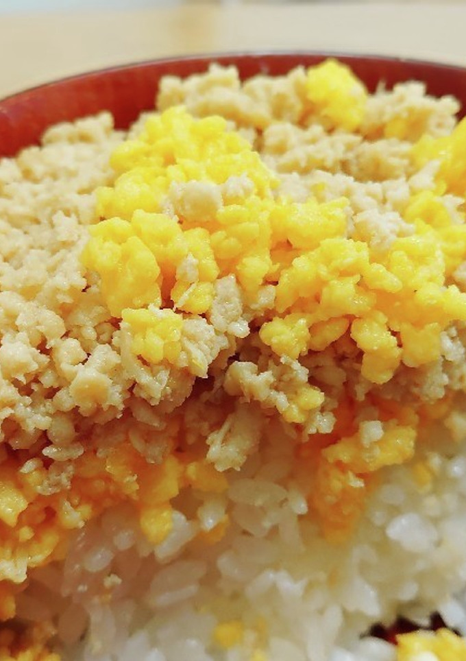 うちのそぼろ丼(二色丼)-レシピのメイン写真