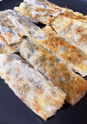 余った餃子の皮☆牛肉とチーズの大葉巻き-レシピのメイン写真