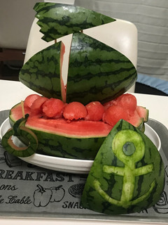 スイカの飾り切り(海賊船)-レシピのメイン写真