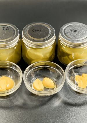 82℃ にんにくのコンフィ産地別比較実験-レシピのメイン写真