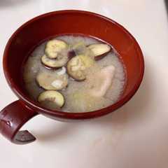 なすとキャベツのお味噌汁-レシピのメイン写真