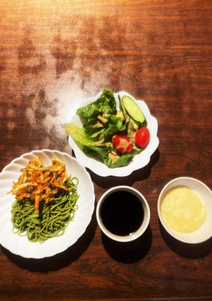 とろろ付きかき揚げ乗っけ♡♡冷やし茶蕎麦-レシピのメイン写真