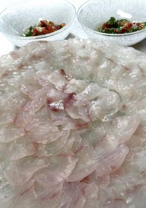 ヒラメの薄造り〜カルパッチョソース添え-レシピのメイン写真
