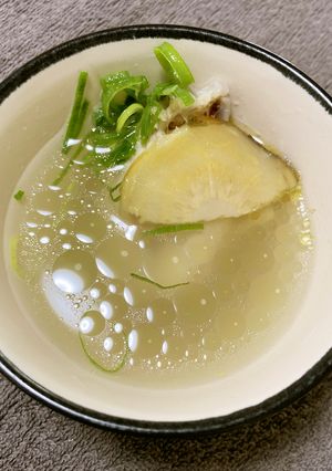 マカ入り飲む美容液。手羽の鶏肉スープ-レシピのメイン写真