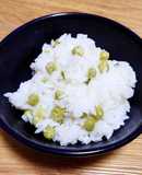 和歌山のうすいえんどうのホクホク豆ごはん