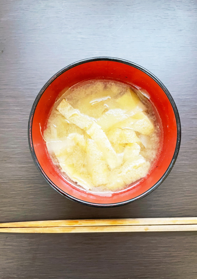 大根の皮と油揚げのお味噌汁-レシピのメイン写真