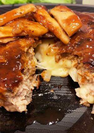 とろ〜りチーズのチーズハンバーグ♡-レシピのメイン写真