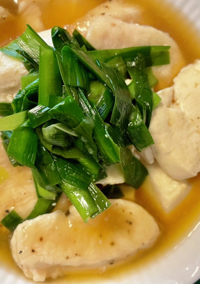鶏胸と豆腐とにらのさっと煮-レシピのメイン写真