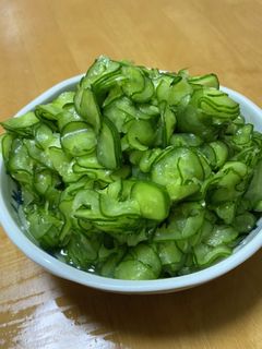 大量消費〜きゅうりの昆布茶和え-レシピのメイン写真