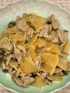 しめじ入り豚肉大根-レシピのメイン写真