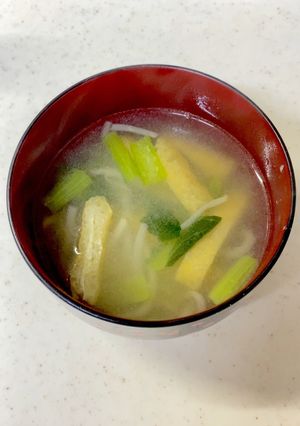 もやし 小松菜 油揚げの味噌汁^^-レシピのメイン写真