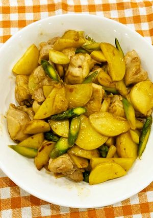 鶏肉と新じゃがいものレモン炒め-レシピのメイン写真