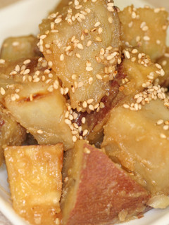 あま香ばしい♪さつまいものゴマ味噌煮-レシピのメイン写真