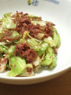 キャベツとコンビーフの炒め物-レシピのメイン写真