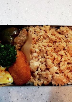 高校生弁当覚え書き39　鶏そぼろ弁当-レシピのメイン写真