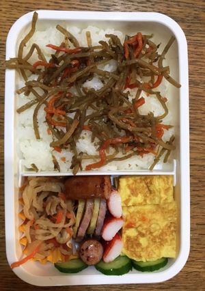 へたくそパパ→高校息子弁当　カニカマ登場-レシピのメイン写真