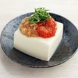 にんにくなめ茸とキムチの冷ややっこ