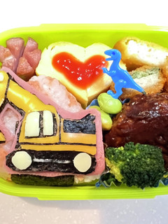 簡単キャラ弁!ユンボー、ショベルカー弁当-レシピのメイン写真
