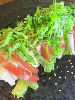 鶏ムネ肉とアボカドトマトのカプレーゼ-レシピのメイン写真