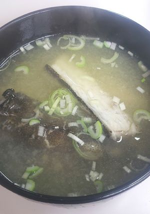 マゴチのアラでお味噌汁-レシピのメイン写真