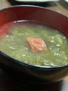 簡単✨即席 とろろ昆布と梅干のお吸い物-レシピのメイン写真