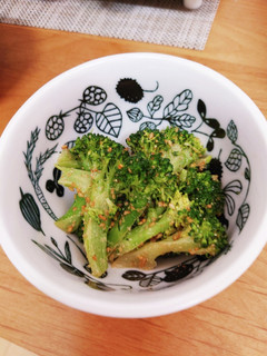 ごまドレで♪ブロッコリーの胡麻まみれ和え-レシピのメイン写真