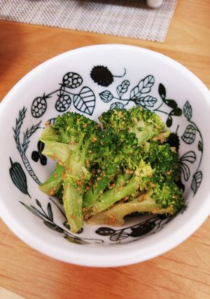 ごまドレで♪ブロッコリーの胡麻まみれ和え-レシピのメイン写真